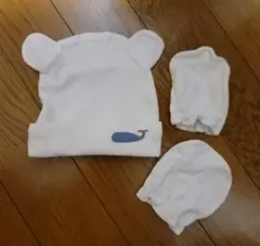 新生児用　クマ耳付きホワイト帽子とミトンセット