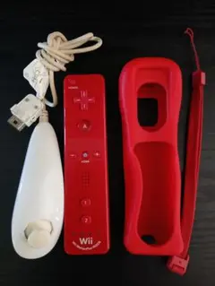 wiiリモコンプラス赤、シリコンカバー赤　ヌンチャク