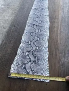 ダイヤモンドパイソン　ナチュラル 82cm　ヘビ革　エキゾチックレザー ！⑤