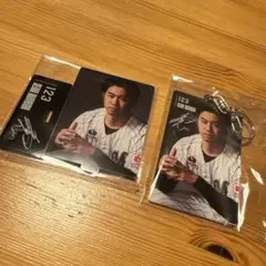 千葉ロッテ　秋山正雲選手　アクスタ&キーホルダー