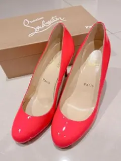 ルブタン シンプルパンプス