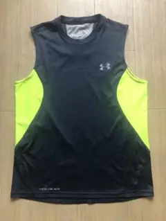 アンダーアーマー ノースリーブシャツ L