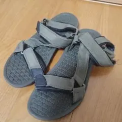 スポーツサンダル　18cm