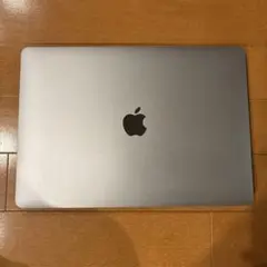 【超美品】MacBook Air 13インチスペースグレイ2020