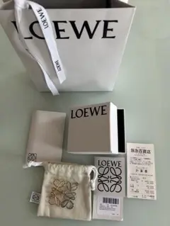【ほぼ未使用】ロエベ　ブローチ