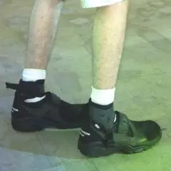 COMME DES GARCONS NIKE AIR CARNIVORE