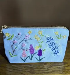 ハンドメイドポーチ…お花畑のデザイン