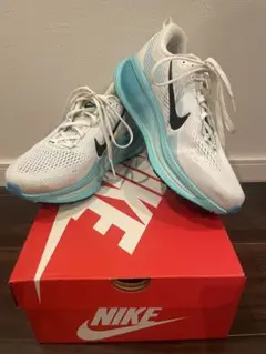 NIKE VOMERO 18 26.0センチ ボメロ ランニングシューズ
