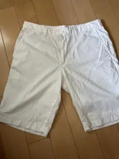 1-2回の利用　ユニクロ　M ホワイト　白　ハーフ　チノ　ショート　パンツ