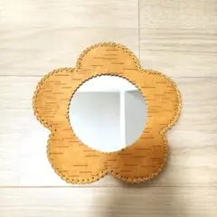 Bjork kukka 壁掛け お花のミラー　ビヨルク Bjork kukka 壁掛け お花のミラービヨルク