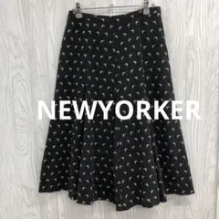 z-512 NEWYORKER帽子柄￼ フレアスカート 黒 ミディ丈
