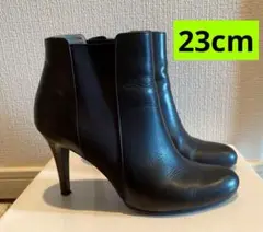Item thumbnail for item fd5aa023-e506-4284-bd0b-f2887ed4fec2