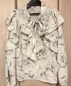 GRL トワルドジュイ柄 ボウタイブラウス