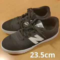 New Balanceレディーススニーカー