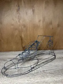 ワイヤーアート 実寸サイズオブジェ