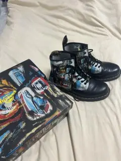 美品　Dr. Martens 1460 × BASQUIAT(バスキア)