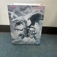 BLUE-EYES WHITE DRAGON フィギュア