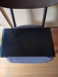 黒い木製の和風花台