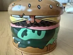 HUMAN MADE ブリキ　ハンバーガー