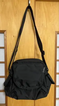 VIVAYOU ショルダーバッグ ブラック