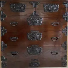 南部箪笥　南部鉄器　欅　漆塗り　チェスト　箪笥　伝統工芸　整理箪笥　和　古家具