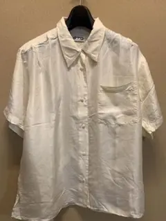 シルク　半袖シャツ