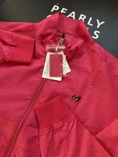 新品 パーリーゲイツ マスターバニー ポリエステル エンボスブルゾン(4)M/赤