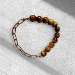 Item thumbnail for item 7b997846-331b-4cee-a547-92d3826cf592