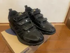 アディダス トレーニングシューズ 少年野球