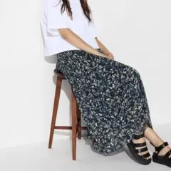 UNIQLO プリーツシフォンスカート
