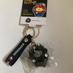関西万博会場限定　黒ミャクミャクなりきりキーホルダー　ポムポムプリン
