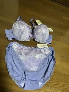 トリンプ　妖精のブラ　C75 上下セット