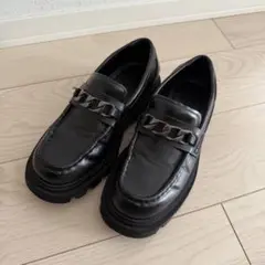 ZARA メタルモチーフ チャンキーモカシ ンローファー