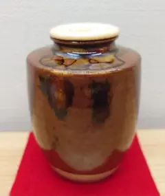 茶道具 水指 捻梅水指 松阪 萬古焼 佐久間勝山 表千家 即中斎好 共箱 惺斎好 萩捻梅水指 十四代 坂倉新兵衛(造) 誂蓋付 共箱 | 古美術