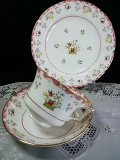 ☆未使用 WEDGWOOD カップ&ソーサー