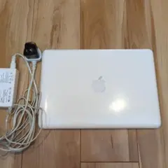 Apple MacBook ホワイト 本体 + ACアダプター