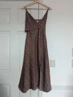 URBAN OUTFITERS ドット柄スリットキャミワンピース