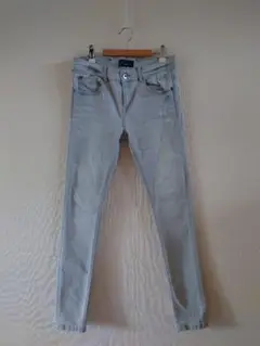 Item thumbnail for item 325553db-3207-4ab3-9192-a4d5da471a5a