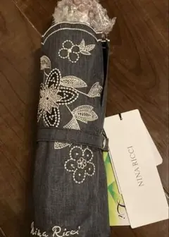新品未使用　NINA RICCI 折りたたみ日傘 花柄刺繍　サマーシールド