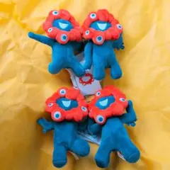 ミャクミャク ゴム紐付きぬいぐるみ 全4種 コンプリート