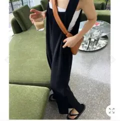 美品　夏 サロペット 黒　新品