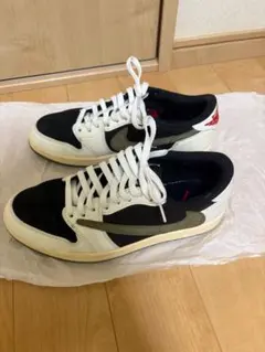 travisオリーブ