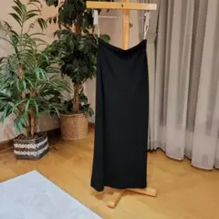 PINK HOUSE :毛 100%黒のニットロングスカート