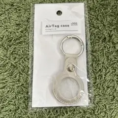 3COINS AirTagケース ホワイト 約8.5cm