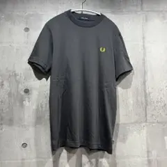 【新品未使用】FREDPERRY Tシャツ