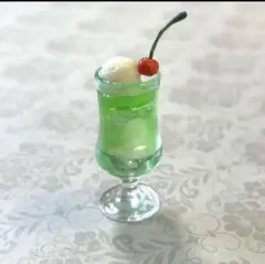 ミニチュアドリンクとあんぱん