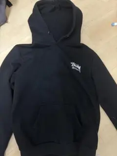Stussy 黒 パーカー M