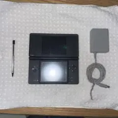 ニンテンドーDS ブラック 本体 充電器付き