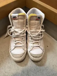 Nike blazer mid