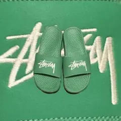Stussy × Nike ベナッシ スポーツサンダル
